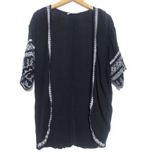Chloe K Black Embroidered Boho Kimono Size Small